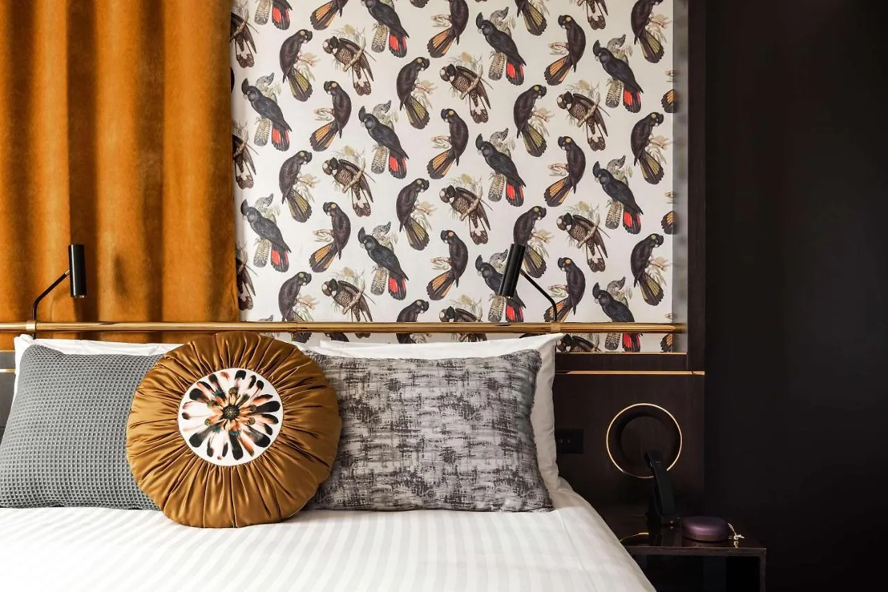 Qt Perth Hotel Australia