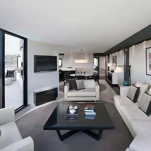 Hotel Crown Metropol