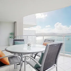 At Marina Shores 5* Эйрли-Бич