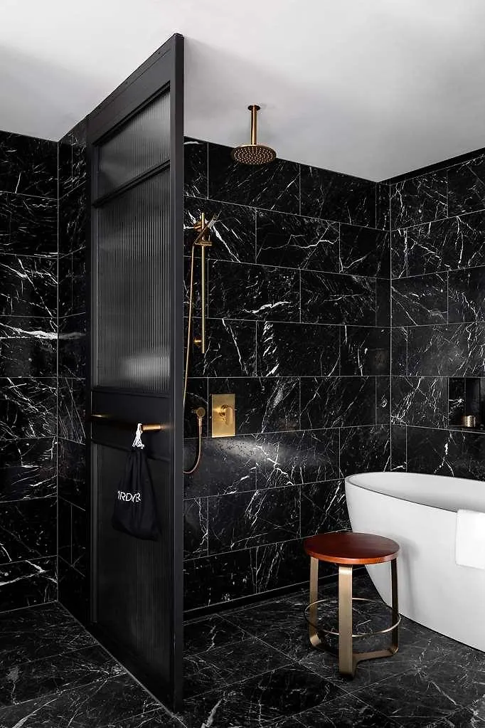 Qt Perth Hotel